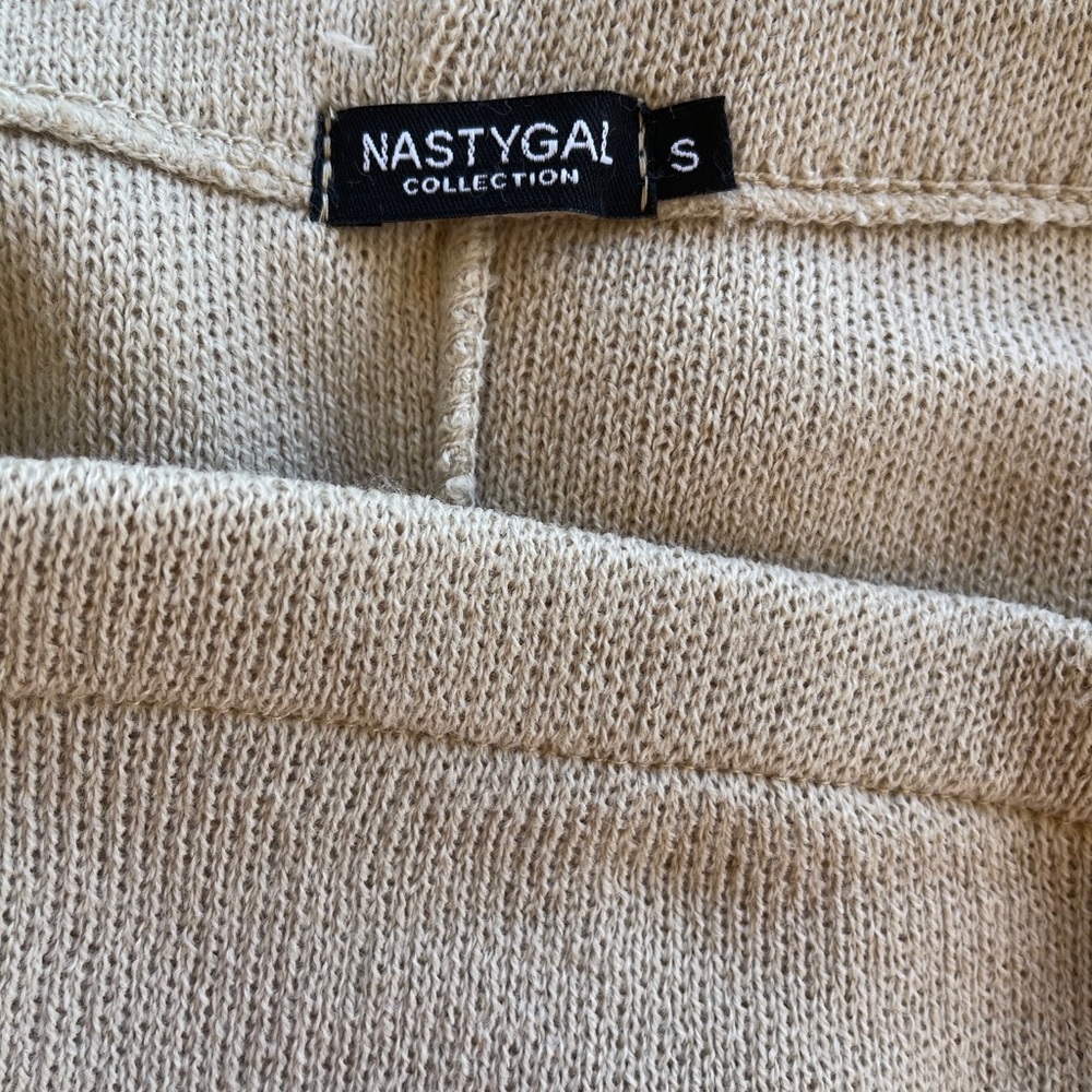 Nasty Gal Knit’s Bound To Happen Sweater-Shorts Set - Picture 11 of 16
